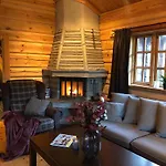 Hébergement de vacances Hyggelig Laftehytte Pa 140kvm Med Ski-in/out