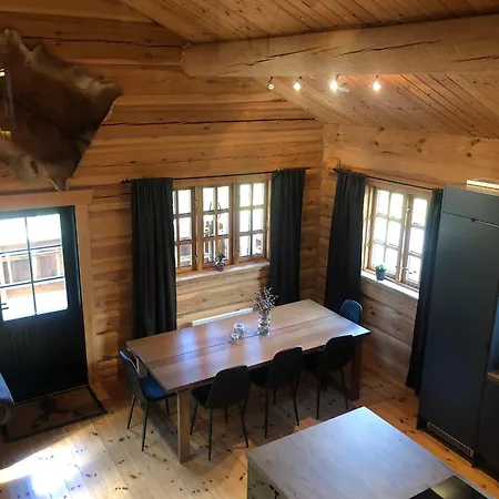 Hyggelig Laftehytte Pa 140kvm Med Ski-in/out