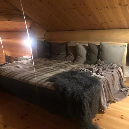 Hébergement de vacances Hyggelig Laftehytte Pa 140kvm Med Ski-in/out