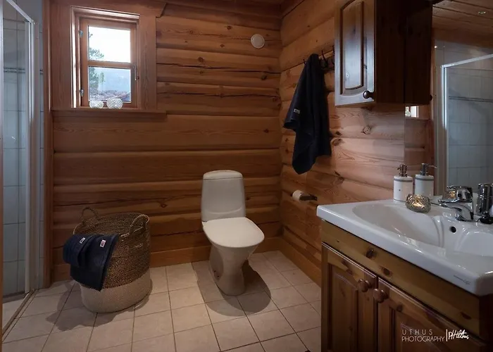 Hyggelig Laftehytte Pa 140kvm Med Ski-in/out Casa de Férias Uvdal